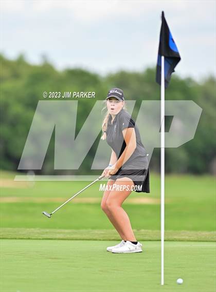 Thumbnail 1 in UIL 6A State Championship photogallery.