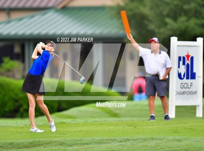 Thumbnail 1 in UIL 6A State Championship photogallery.