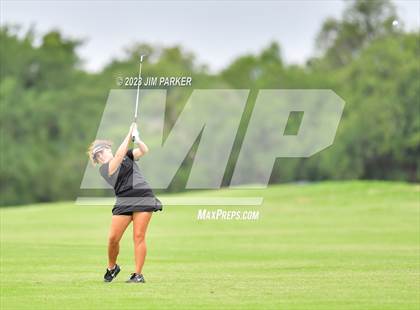 Thumbnail 1 in UIL 6A State Championship photogallery.
