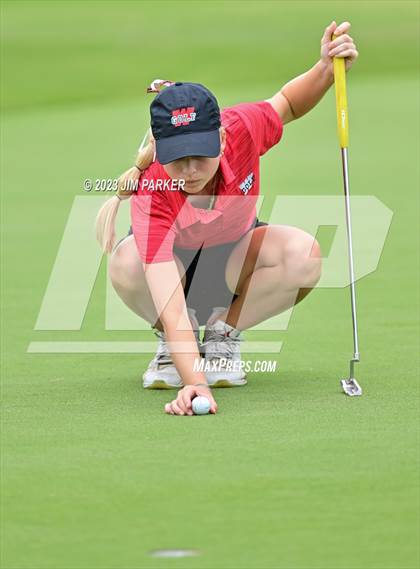 Thumbnail 1 in UIL 6A State Championship photogallery.