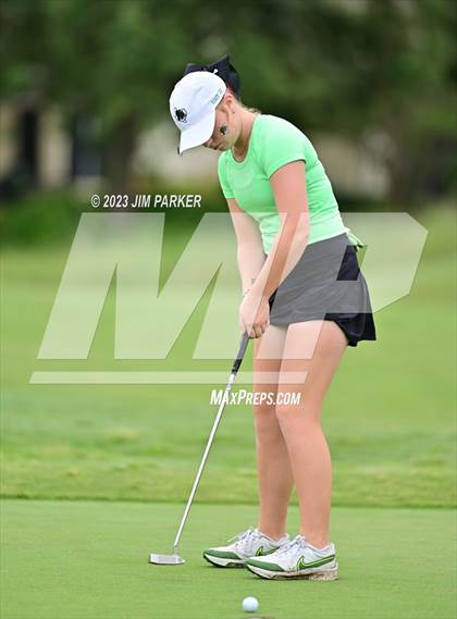 Thumbnail 3 in UIL 6A State Championship photogallery.