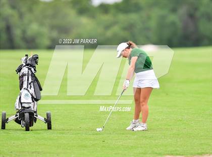 Thumbnail 3 in UIL 6A State Championship photogallery.