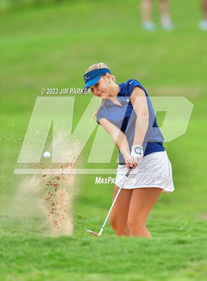 Thumbnail 3 in UIL 6A State Championship photogallery.
