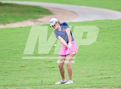 Thumbnail 2 in UIL 6A State Championship photogallery.