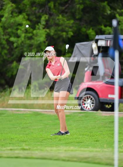 Thumbnail 2 in UIL 6A State Championship photogallery.
