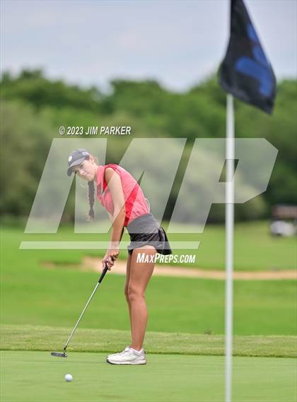 Thumbnail 1 in UIL 6A State Championship photogallery.