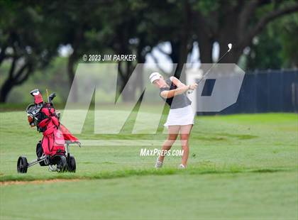 Thumbnail 3 in UIL 6A State Championship photogallery.