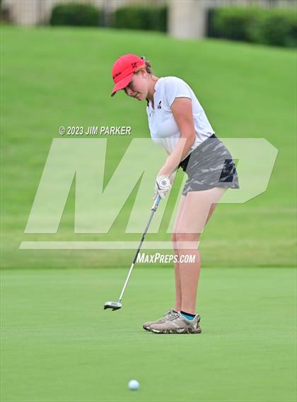 Thumbnail 3 in UIL 6A State Championship photogallery.