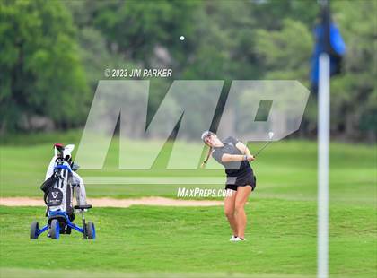 Thumbnail 2 in UIL 6A State Championship photogallery.