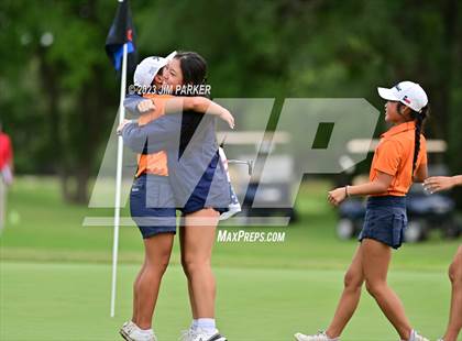 Thumbnail 2 in UIL 6A State Championship photogallery.