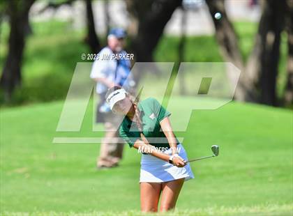 Thumbnail 3 in UIL 6A State Championship photogallery.