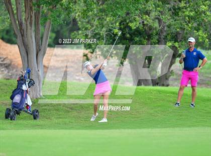 Thumbnail 3 in UIL 6A State Championship photogallery.