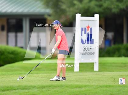 Thumbnail 3 in UIL 6A State Championship photogallery.