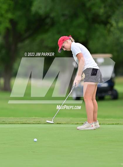 Thumbnail 1 in UIL 6A State Championship photogallery.