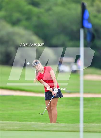 Thumbnail 2 in UIL 6A State Championship photogallery.