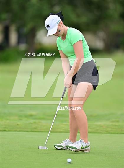 Thumbnail 1 in UIL 6A State Championship photogallery.