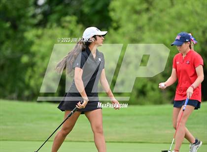 Thumbnail 1 in UIL 6A State Championship photogallery.