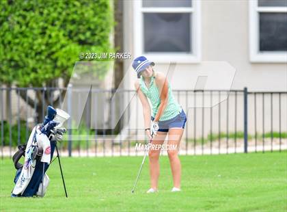 Thumbnail 3 in UIL 6A State Championship photogallery.