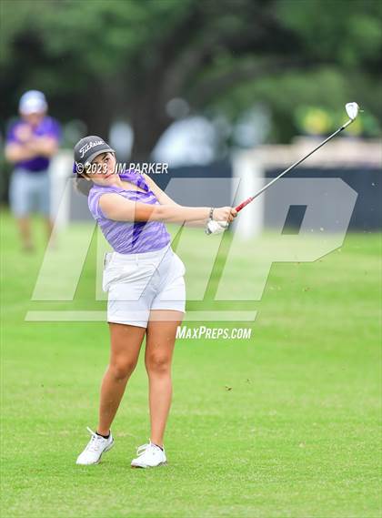 Thumbnail 1 in UIL 6A State Championship photogallery.