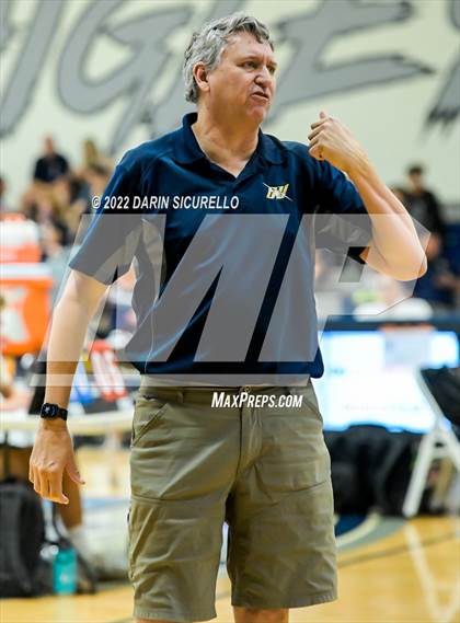 Thumbnail 3 in Desert Vista vs. Hamilton (Higley Invitational) photogallery.