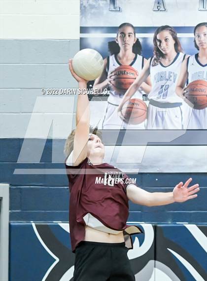 Thumbnail 1 in Desert Vista vs. Hamilton (Higley Invitational) photogallery.