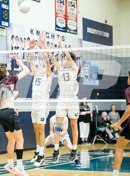 Thumbnail 2 in Desert Vista vs. Hamilton (Higley Invitational) photogallery.