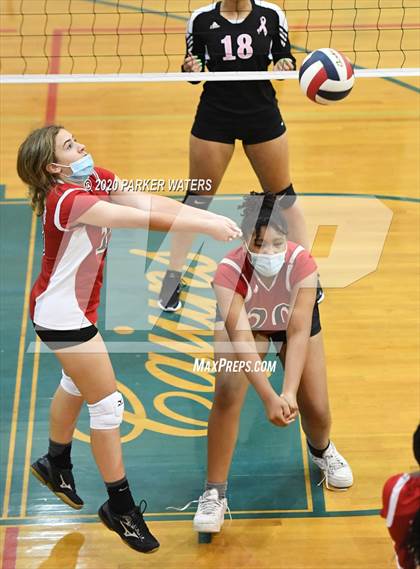 Thumbnail 3 in John Curtis Christian vs McGehee (NOAL Playoffs @ Country Day) photogallery.