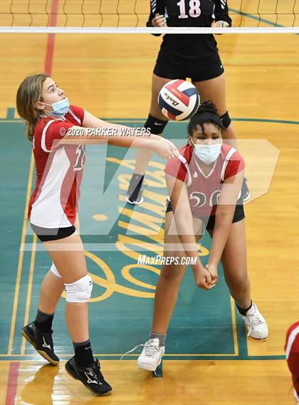 Thumbnail 2 in John Curtis Christian vs McGehee (NOAL Playoffs @ Country Day) photogallery.