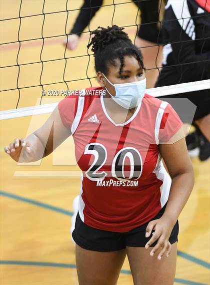 Thumbnail 1 in John Curtis Christian vs McGehee (NOAL Playoffs @ Country Day) photogallery.