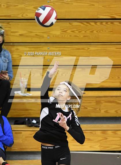 Thumbnail 2 in John Curtis Christian vs McGehee (NOAL Playoffs @ Country Day) photogallery.