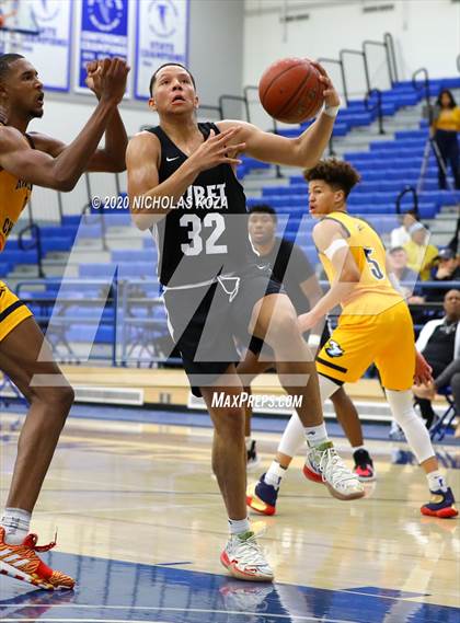 Thumbnail 3 in Rancho Christian vs. Ribet Academy photogallery.