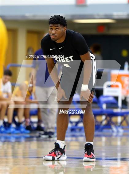 Thumbnail 2 in Rancho Christian vs. Ribet Academy photogallery.