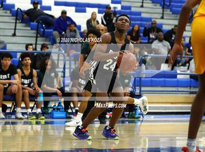 Thumbnail 2 in Rancho Christian vs. Ribet Academy photogallery.