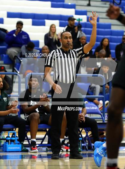 Thumbnail 3 in Rancho Christian vs. Ribet Academy photogallery.