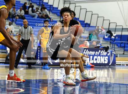 Thumbnail 3 in Rancho Christian vs. Ribet Academy photogallery.