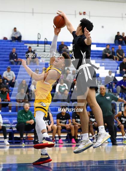 Thumbnail 2 in Rancho Christian vs. Ribet Academy photogallery.