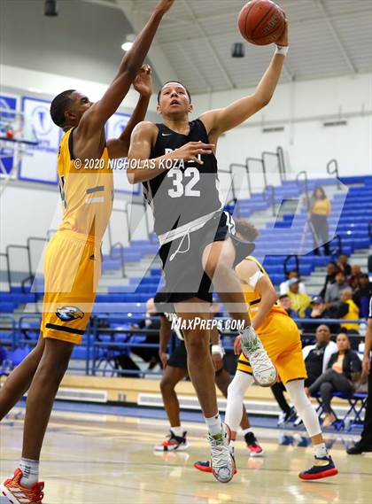 Thumbnail 3 in Rancho Christian vs. Ribet Academy photogallery.