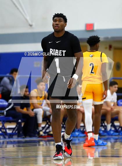 Thumbnail 1 in Rancho Christian vs. Ribet Academy photogallery.