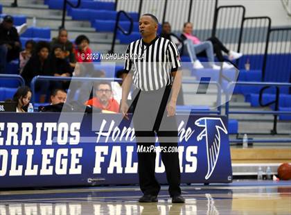 Thumbnail 1 in Rancho Christian vs. Ribet Academy photogallery.