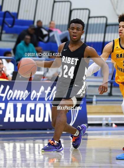 Thumbnail 2 in Rancho Christian vs. Ribet Academy photogallery.