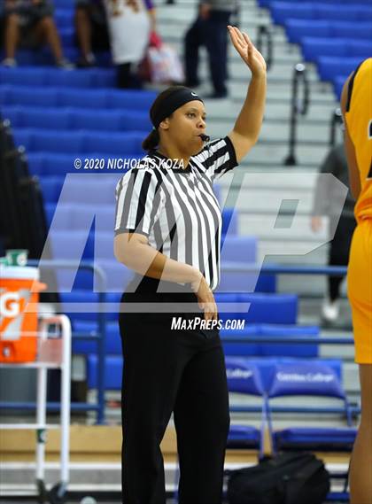 Thumbnail 2 in Rancho Christian vs. Ribet Academy photogallery.