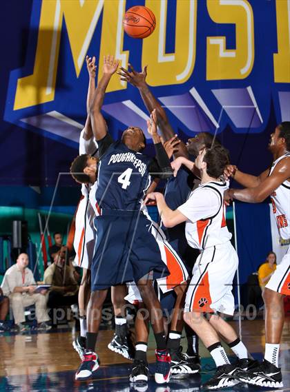 Thumbnail 3 in Poughkeepsie vs White Plains (Hoops For A Cure Extravaganza) photogallery.