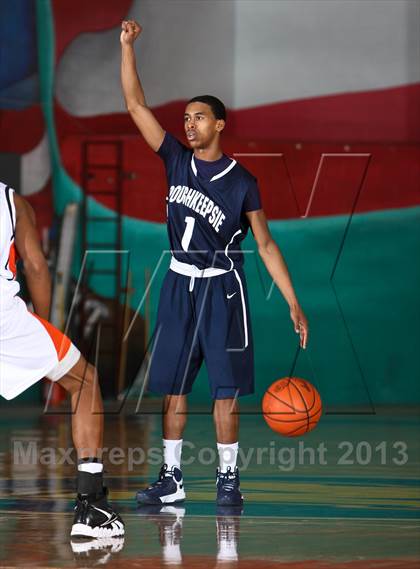 Thumbnail 3 in Poughkeepsie vs White Plains (Hoops For A Cure Extravaganza) photogallery.