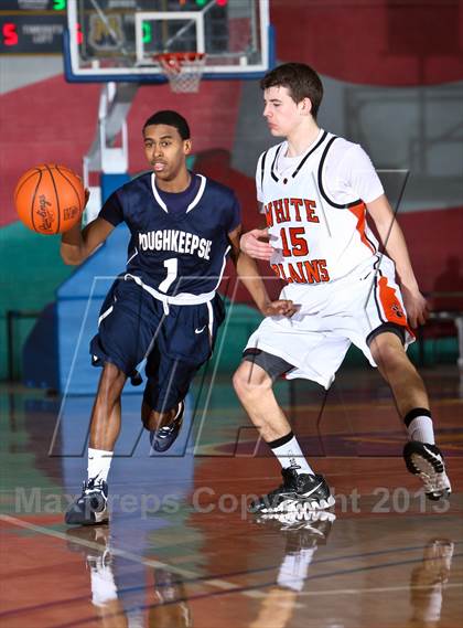 Thumbnail 3 in Poughkeepsie vs White Plains (Hoops For A Cure Extravaganza) photogallery.