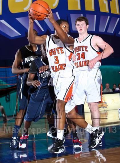 Thumbnail 3 in Poughkeepsie vs White Plains (Hoops For A Cure Extravaganza) photogallery.