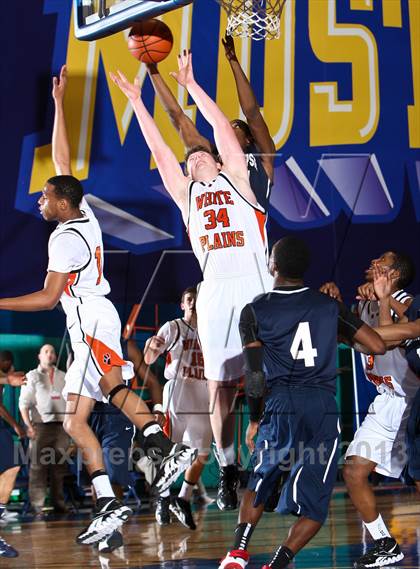Thumbnail 2 in Poughkeepsie vs White Plains (Hoops For A Cure Extravaganza) photogallery.
