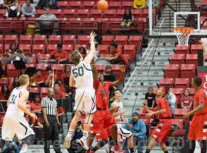 Thumbnail 3 in La Costa Canyon vs Hoover (CIF SDS D2 Final) photogallery.