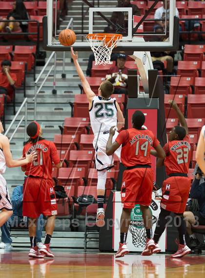 Thumbnail 2 in La Costa Canyon vs Hoover (CIF SDS D2 Final) photogallery.