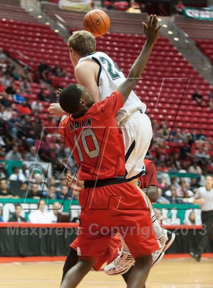 Thumbnail 1 in La Costa Canyon vs Hoover (CIF SDS D2 Final) photogallery.