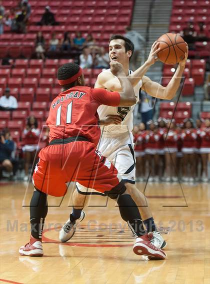 Thumbnail 3 in La Costa Canyon vs Hoover (CIF SDS D2 Final) photogallery.